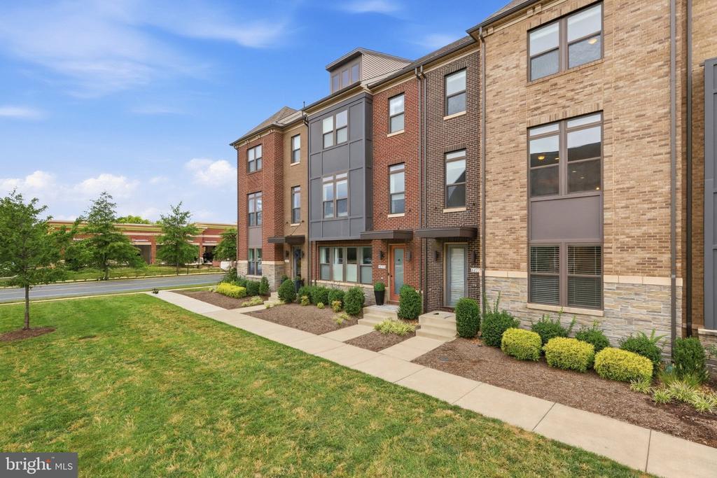 44735 MEDWAY TERRACE