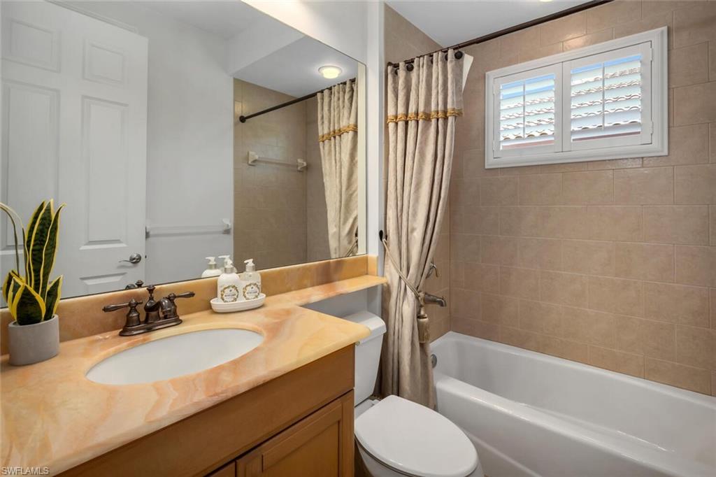 10370 Via Balestri DR