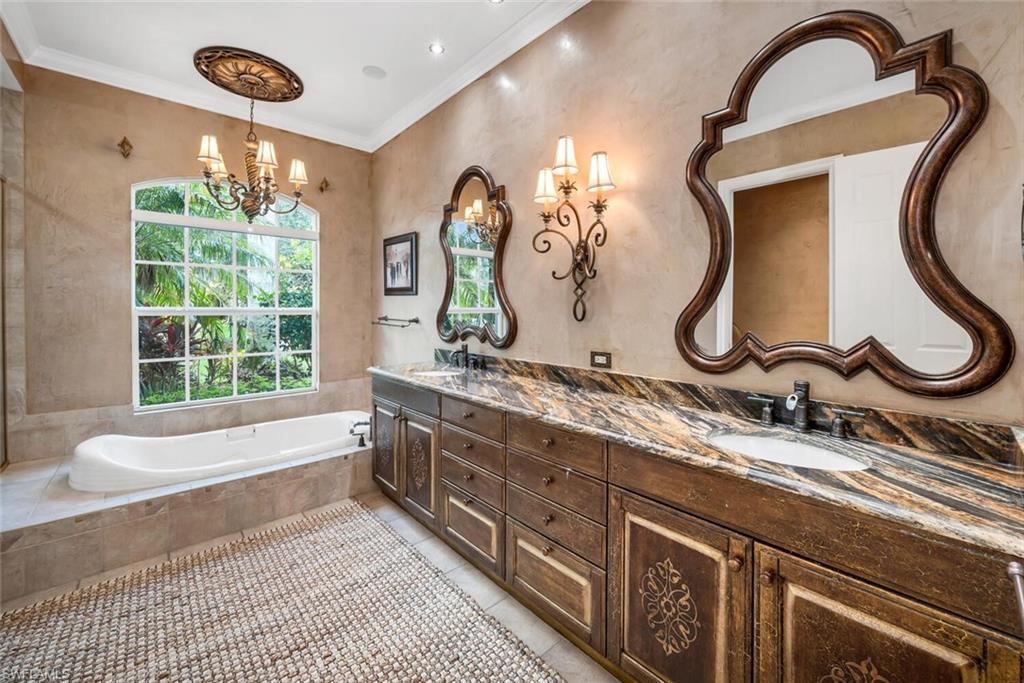 10370 Via Balestri DR