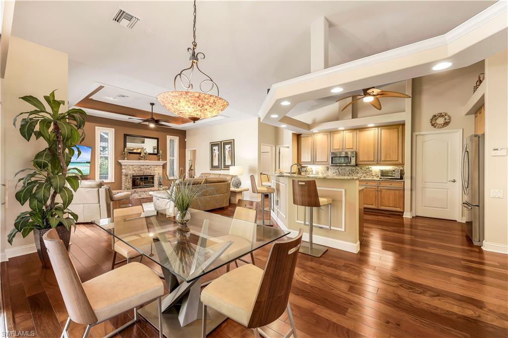 7281 Hendry Creek DR