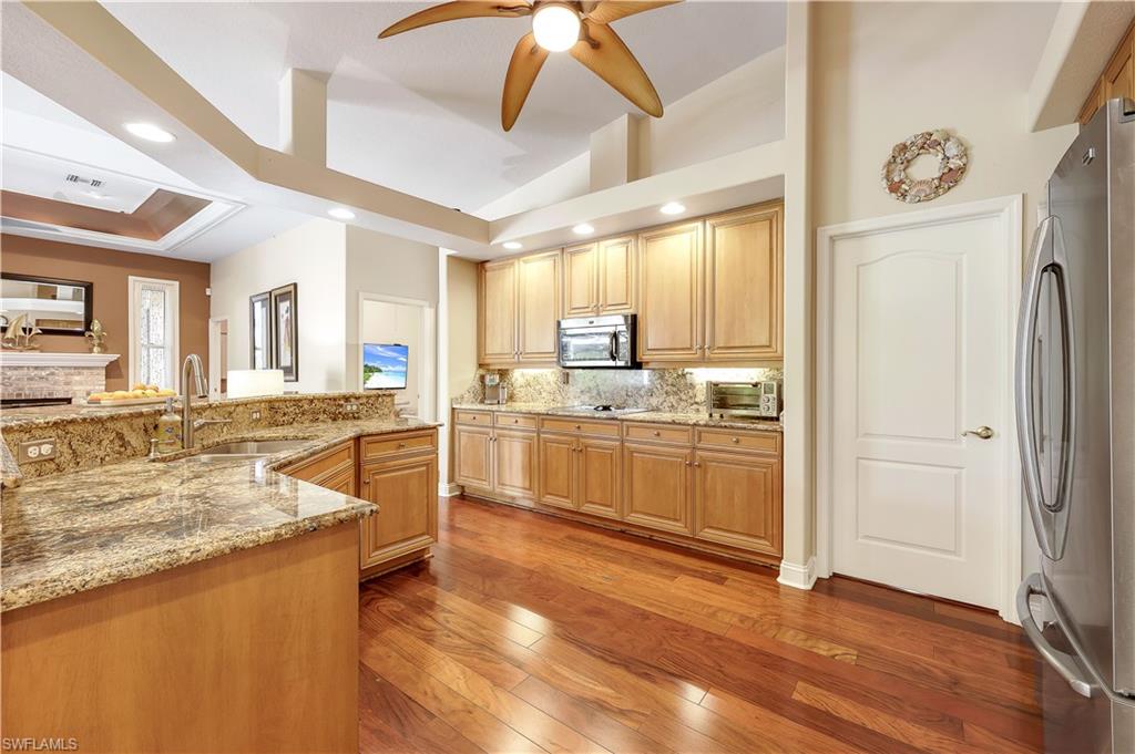 7281 Hendry Creek DR