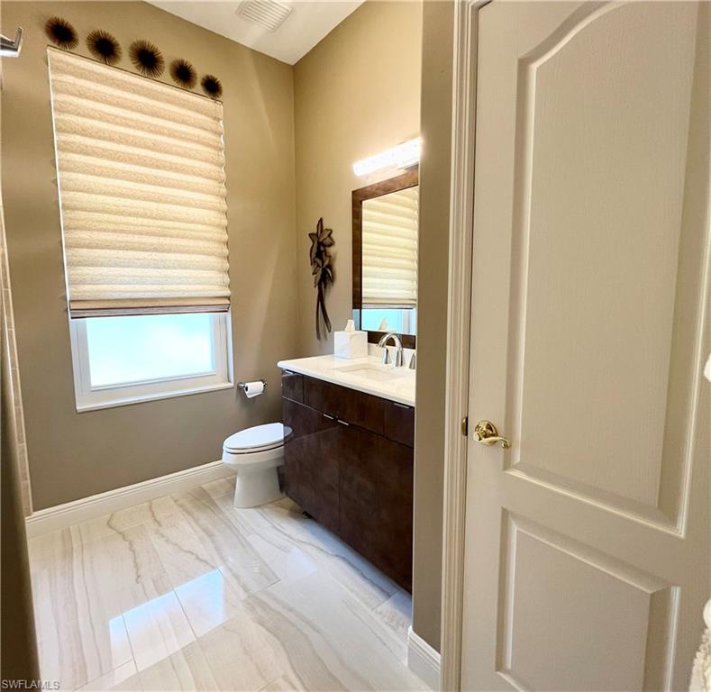 7281 Hendry Creek DR