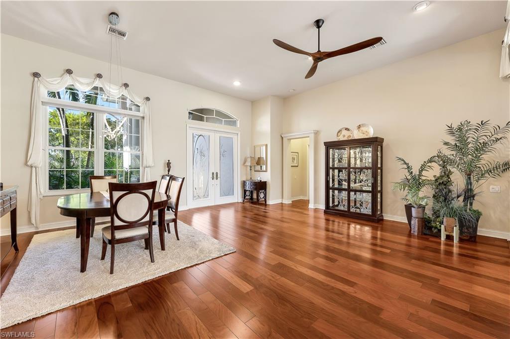 7281 Hendry Creek DR