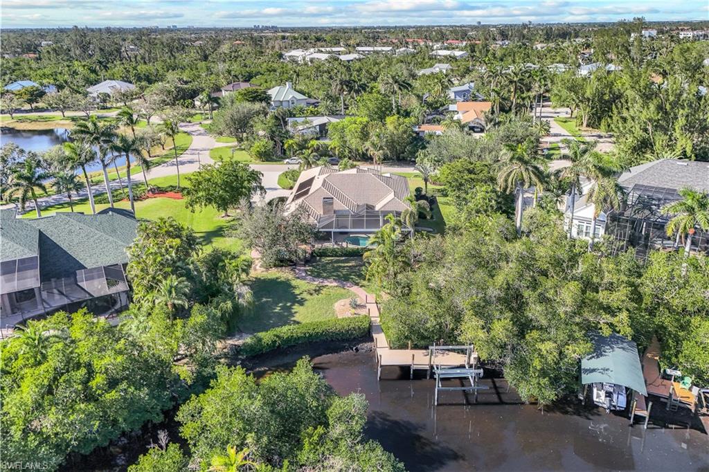 7281 Hendry Creek DR