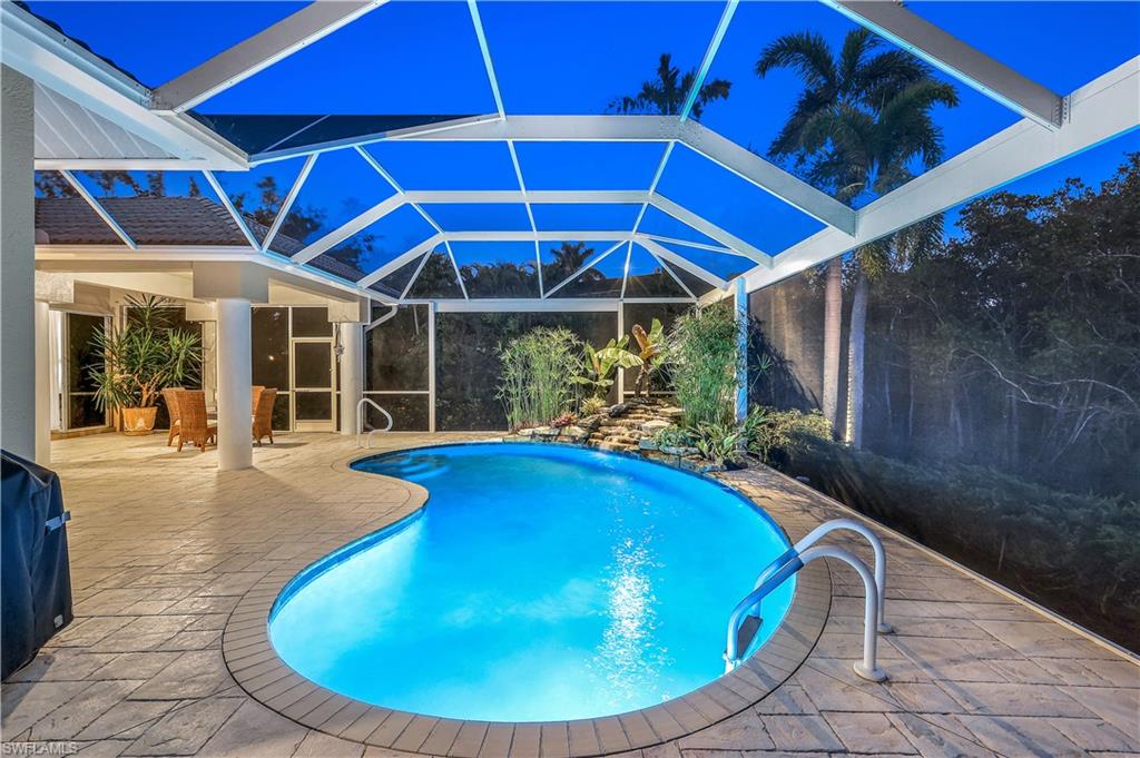 7281 Hendry Creek DR