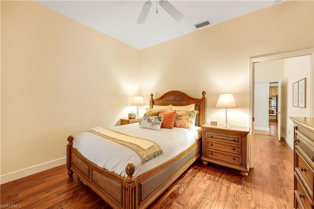 7281 Hendry Creek DR