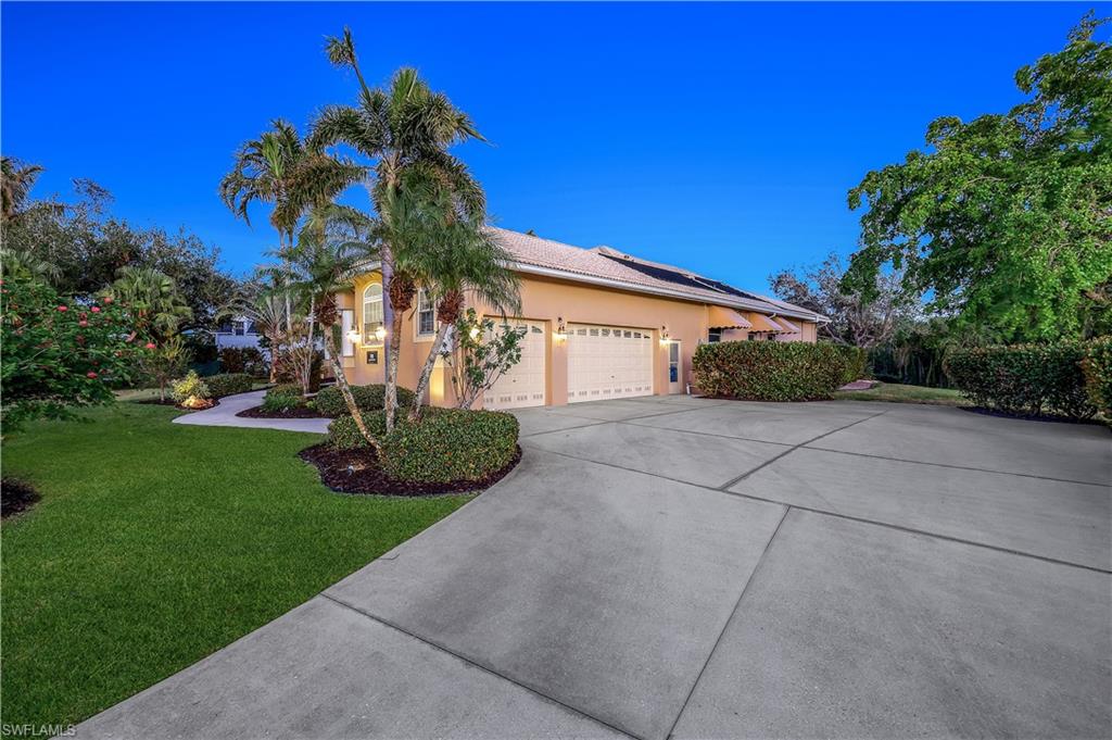 7281 Hendry Creek DR