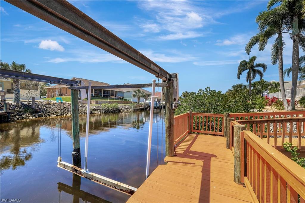 5561 Harborage DR