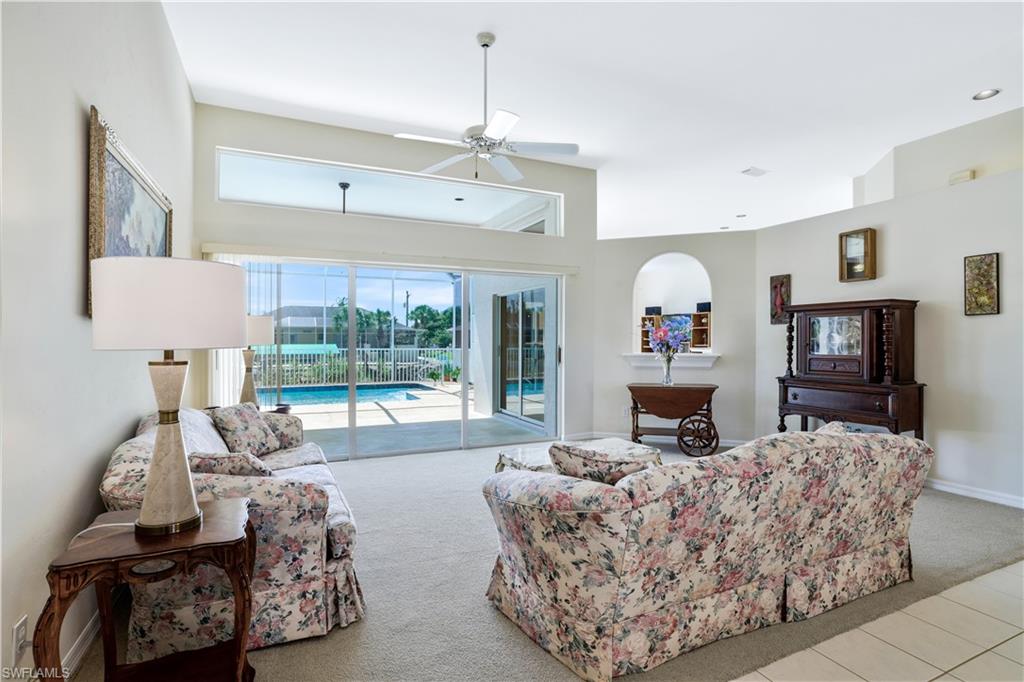 5561 Harborage DR