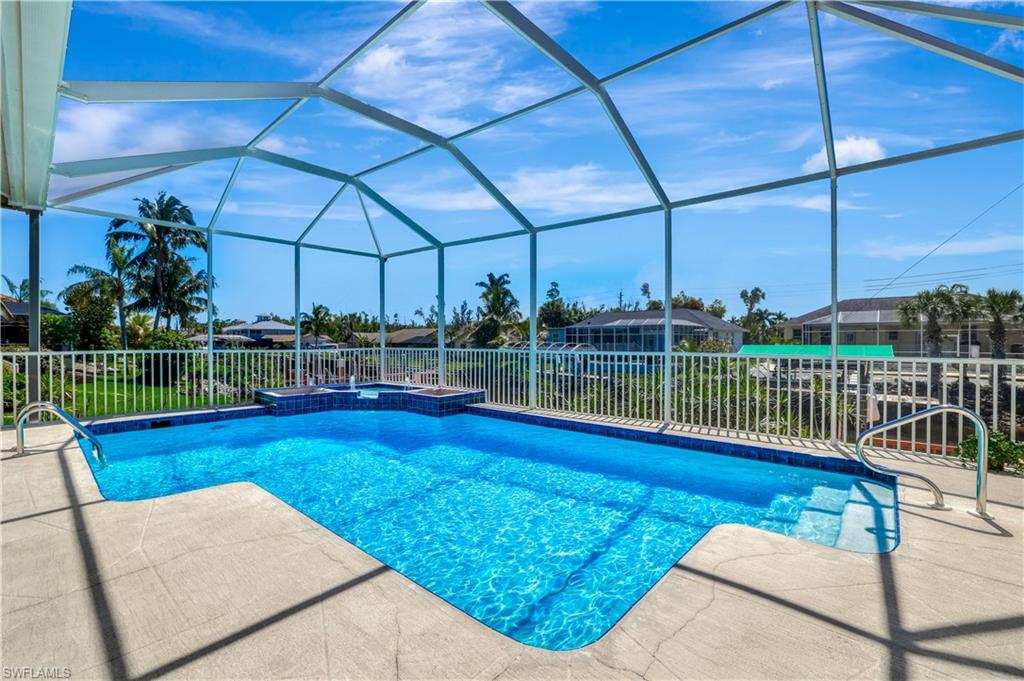 5561 Harborage DR