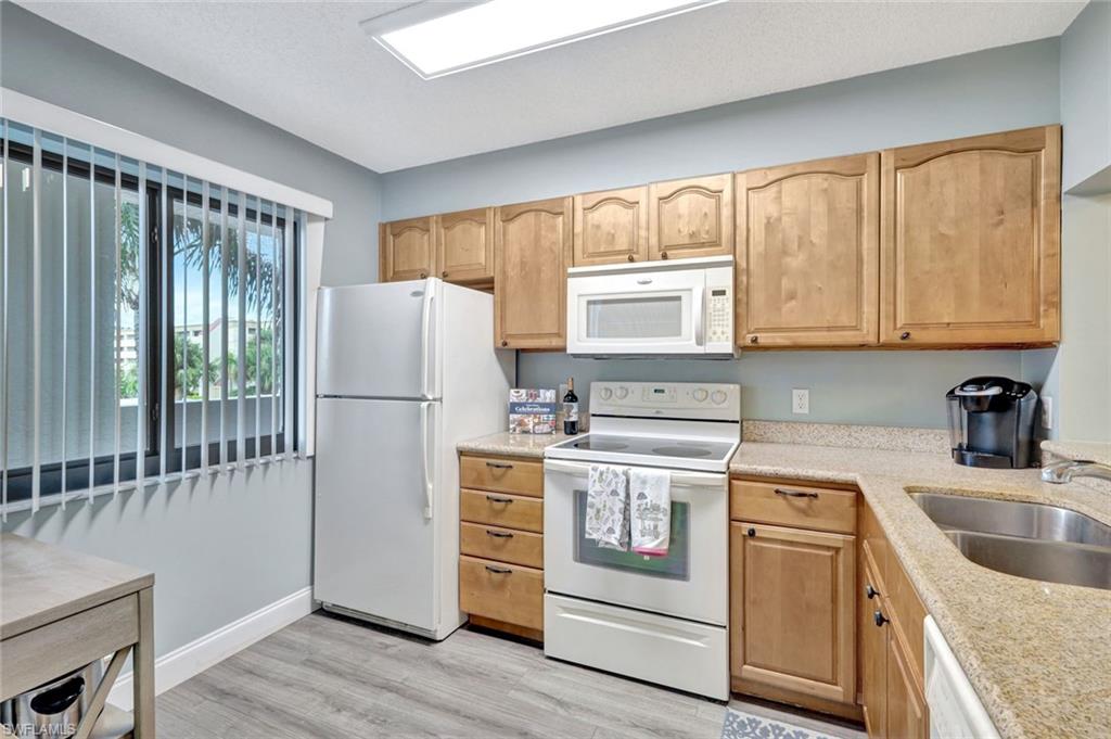 7406 Lake Breeze DR # 314
