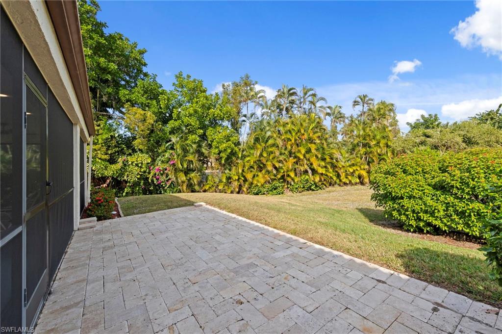 6114 Forest Villas CIR