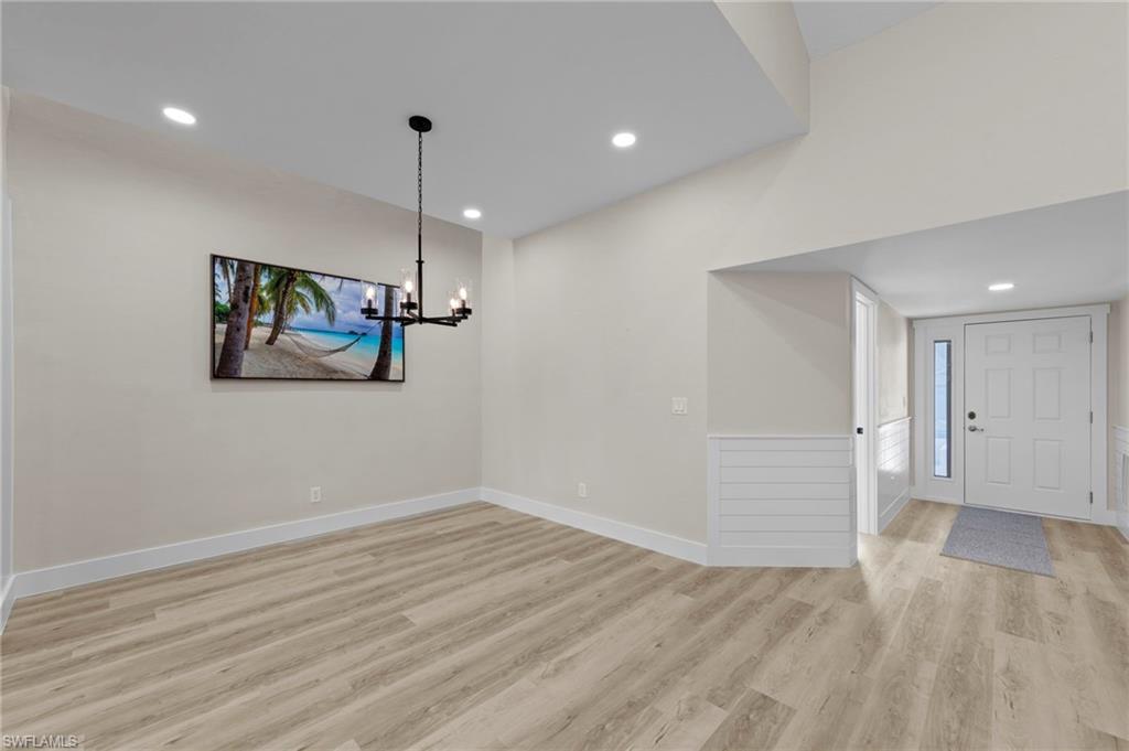 6114 Forest Villas CIR