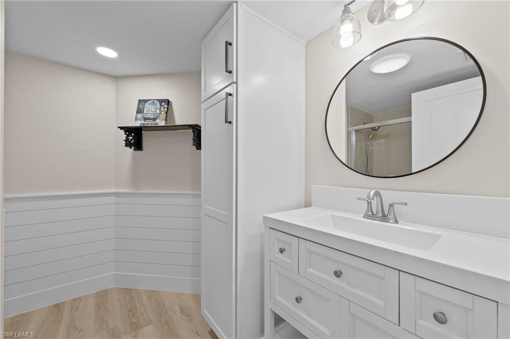 6114 Forest Villas CIR