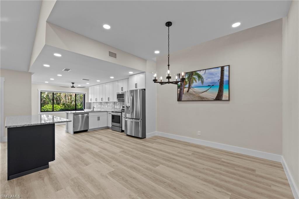 6114 Forest Villas CIR