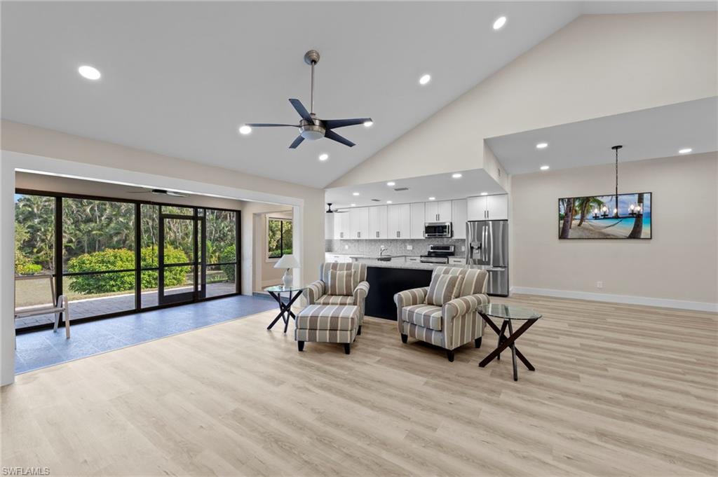 6114 Forest Villas CIR