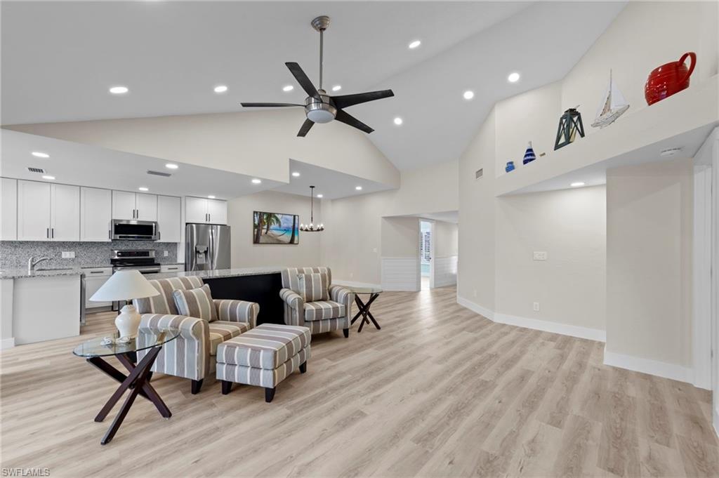 6114 Forest Villas CIR