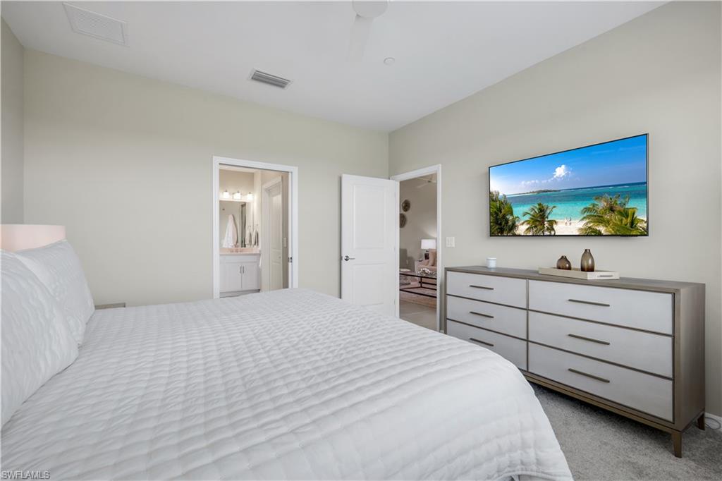 11811 Venetian Lagoon DR 204