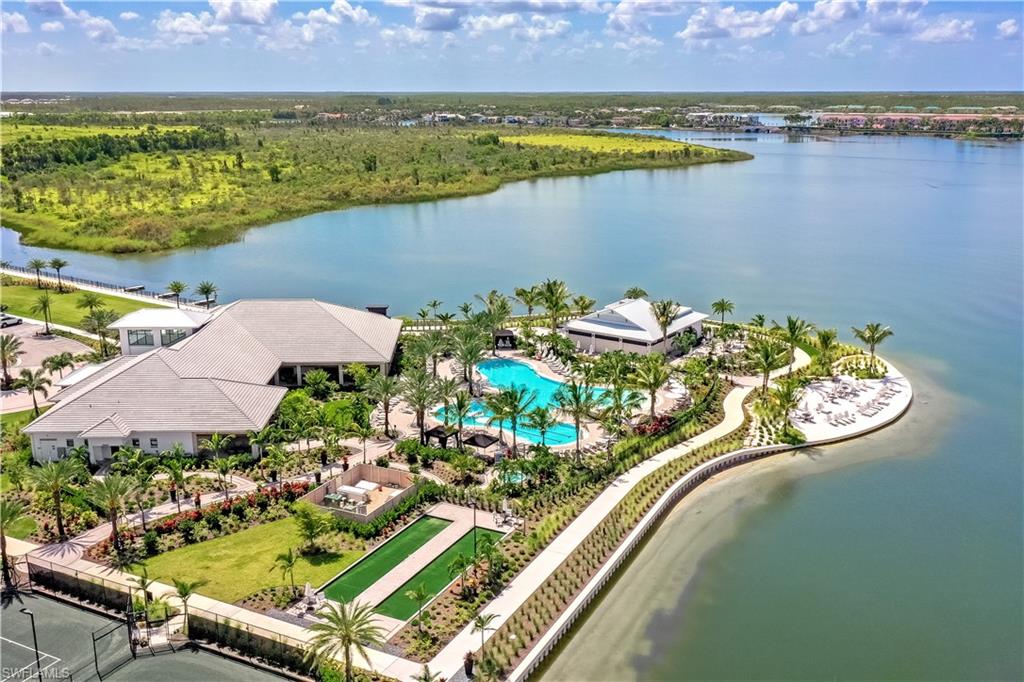 11811 Venetian Lagoon DR 204
