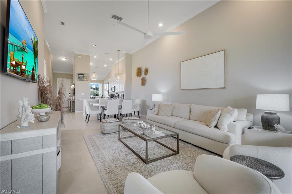 11811 Venetian Lagoon DR 204