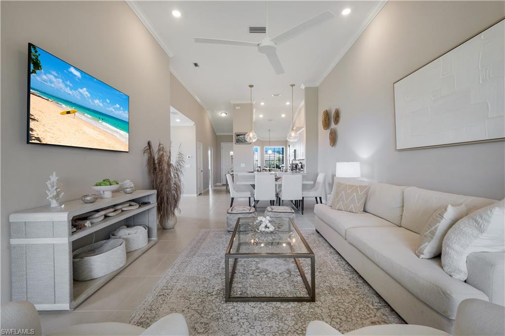 11811 Venetian Lagoon DR 204