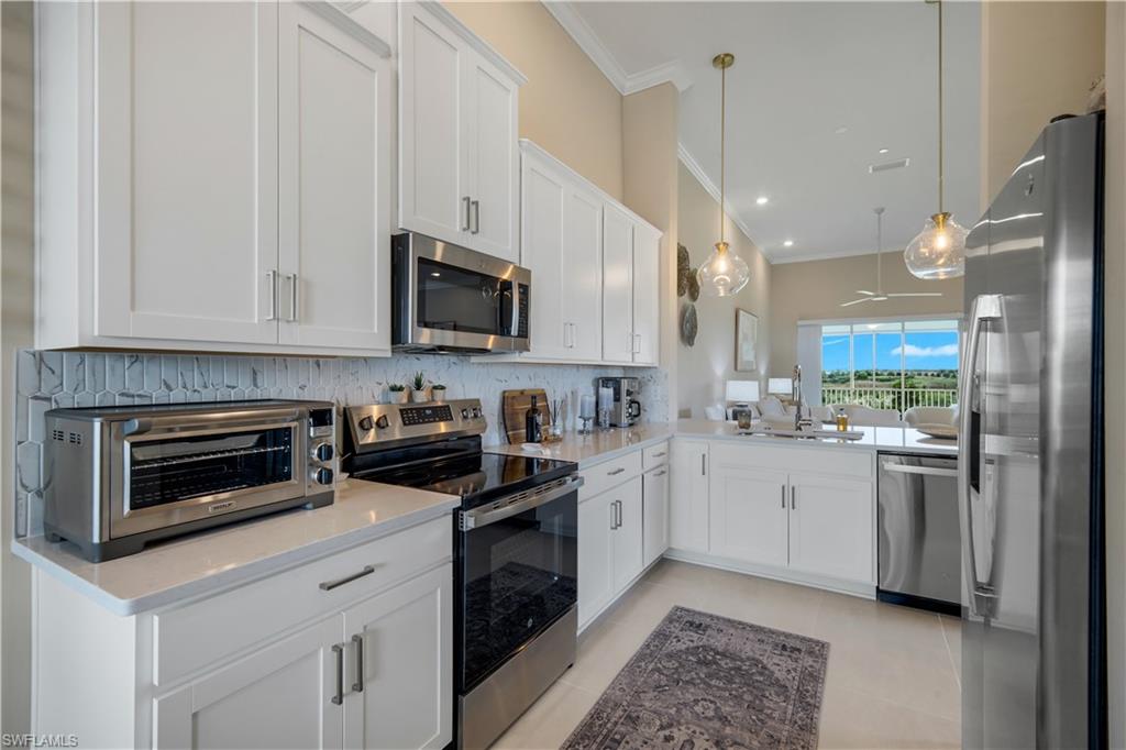 11811 Venetian Lagoon DR 204