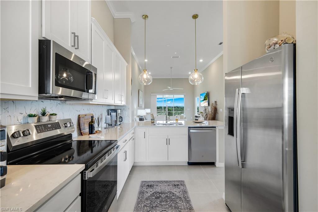 11811 Venetian Lagoon DR 204