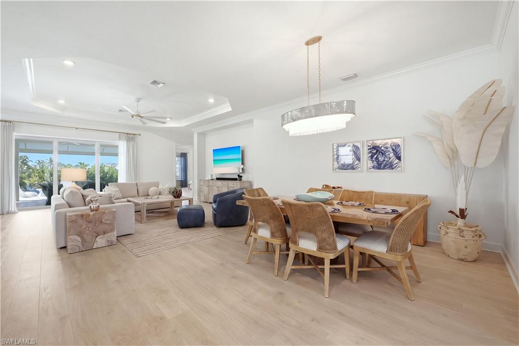 11913 Raggio DR