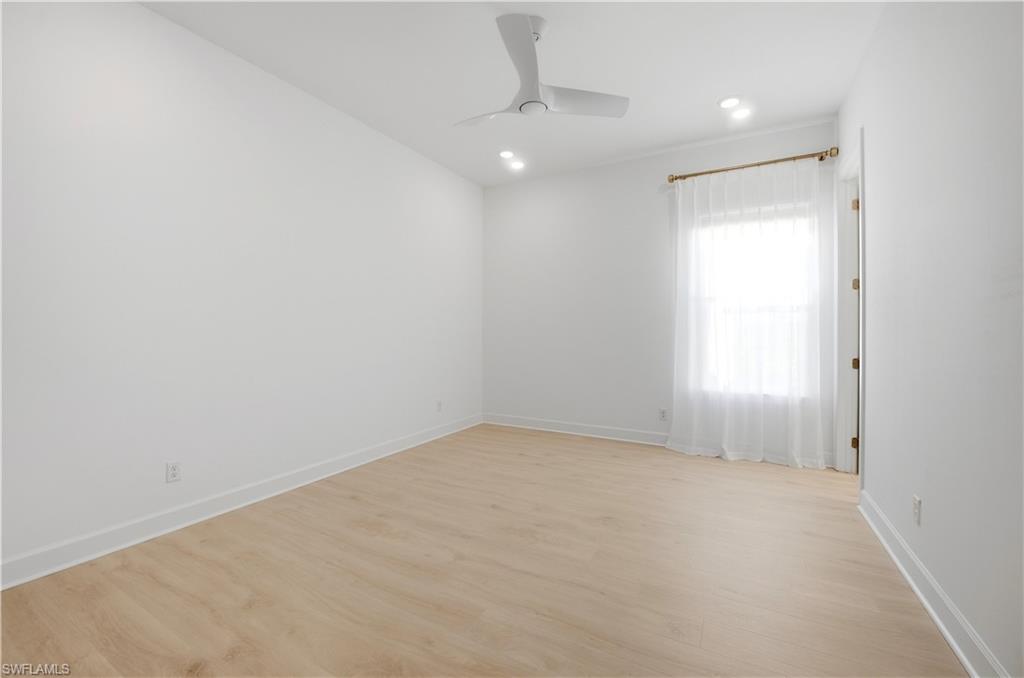 11913 Raggio DR