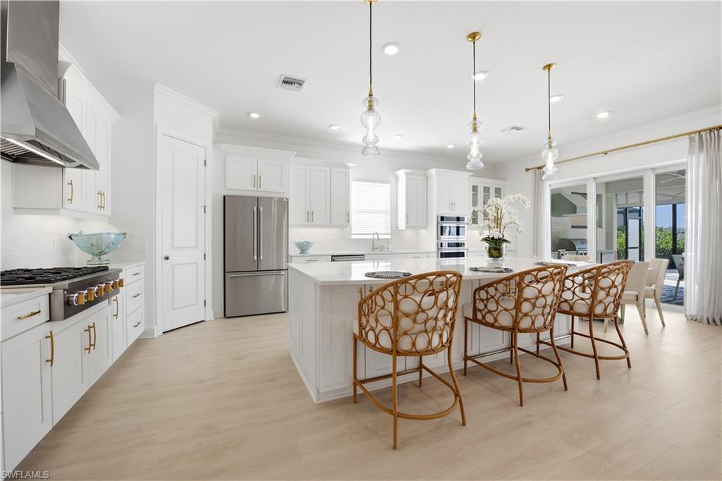 11913 Raggio DR