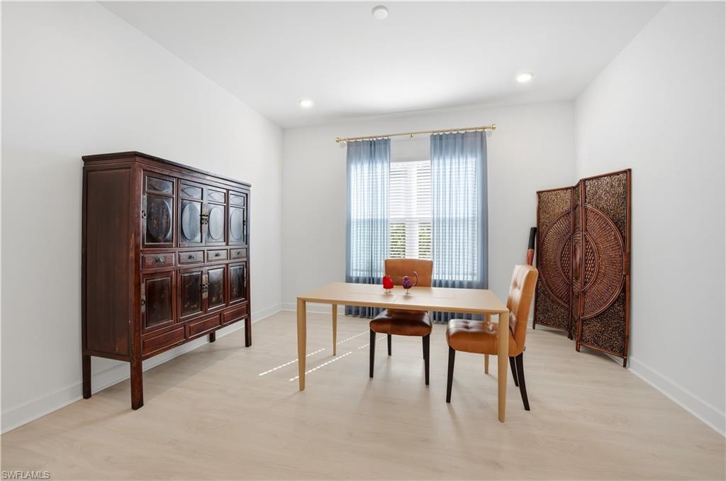11913 Raggio DR