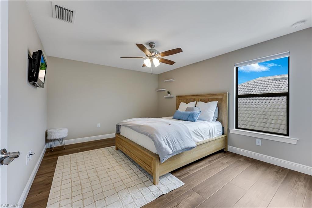 19252 Aqua Shore DR