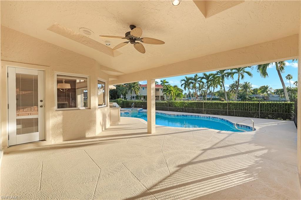954 Bal Isle DR