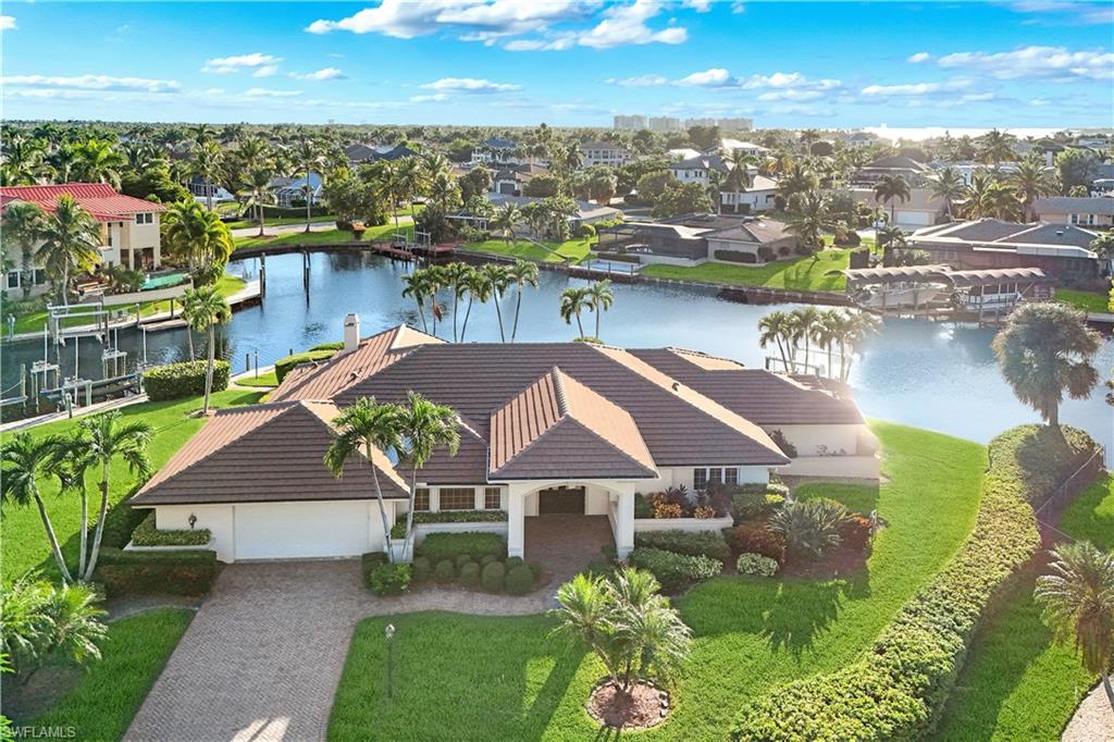 954 Bal Isle DR