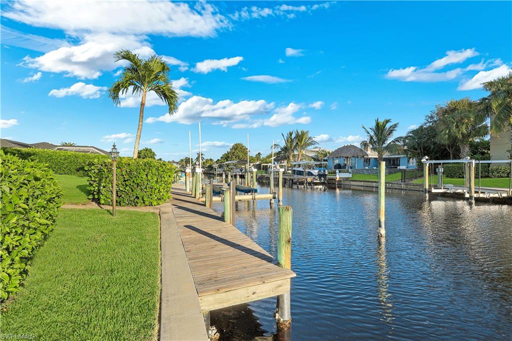 954 Bal Isle DR