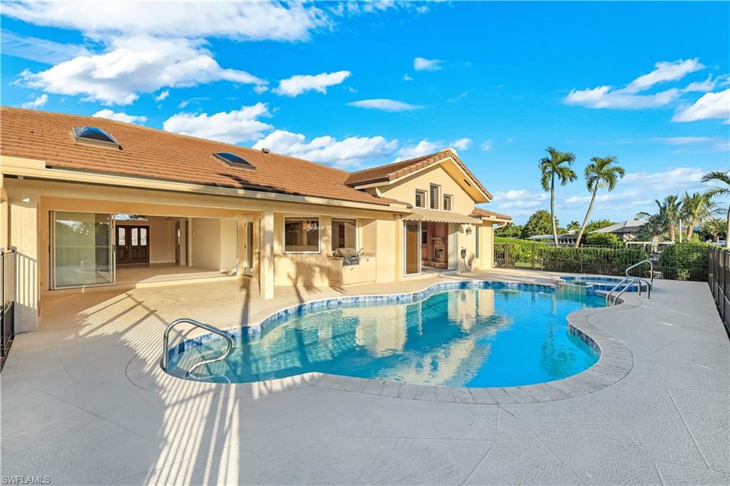 954 Bal Isle DR