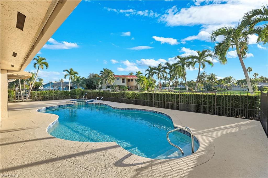 954 Bal Isle DR