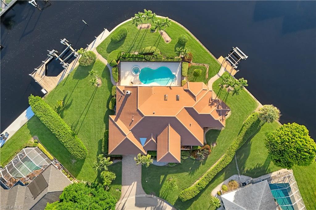 954 Bal Isle DR