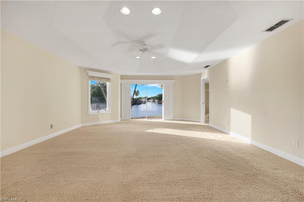 954 Bal Isle DR