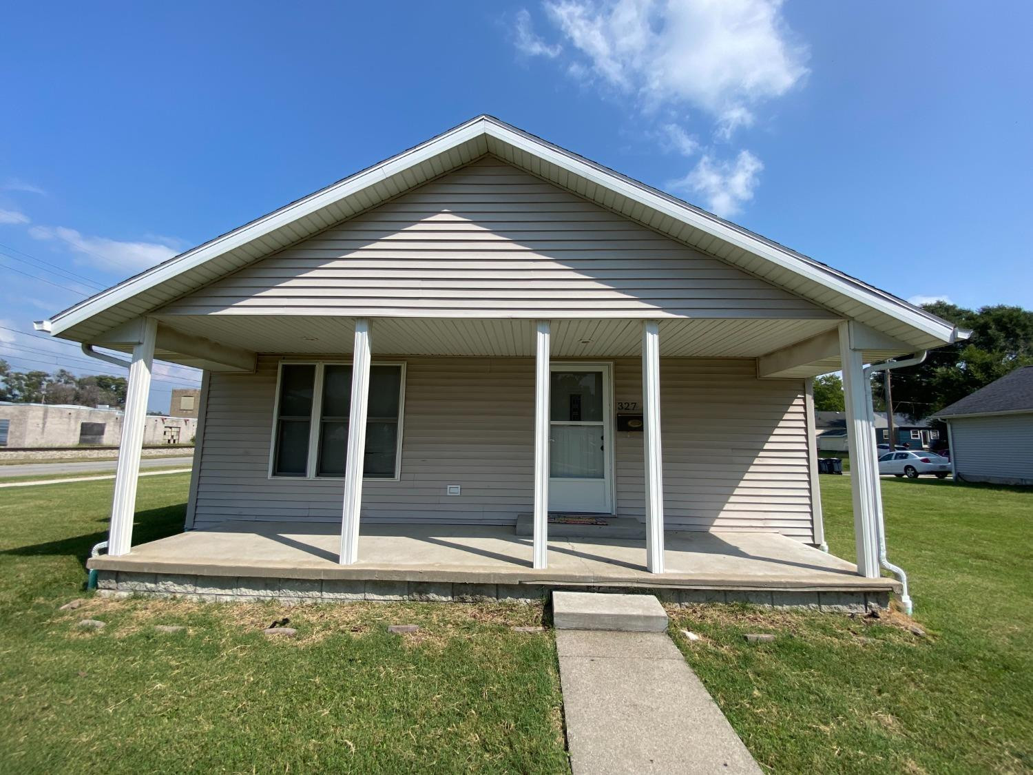 327 N Calumet Avenue