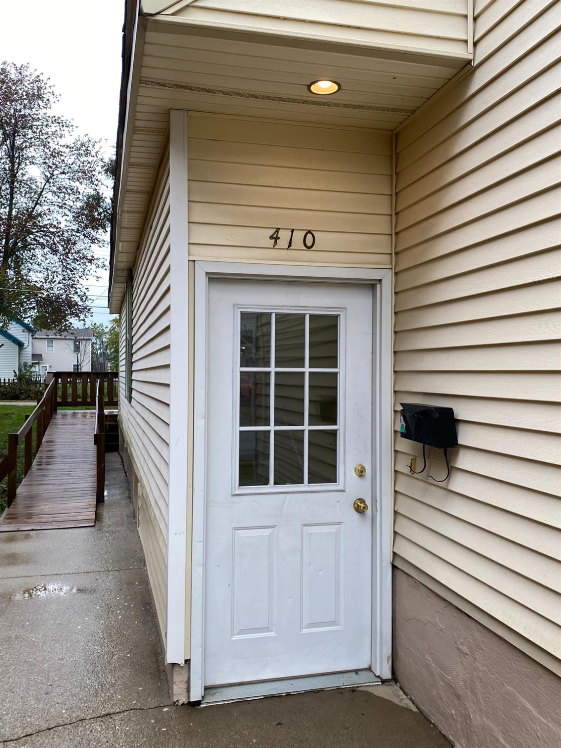 410 E 10th Street