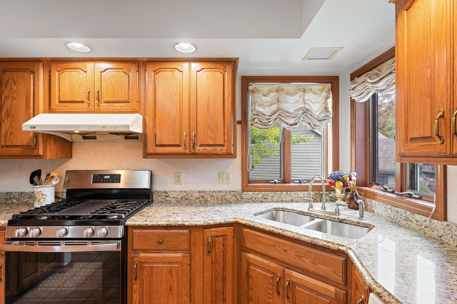 712 Brandonbury Drive