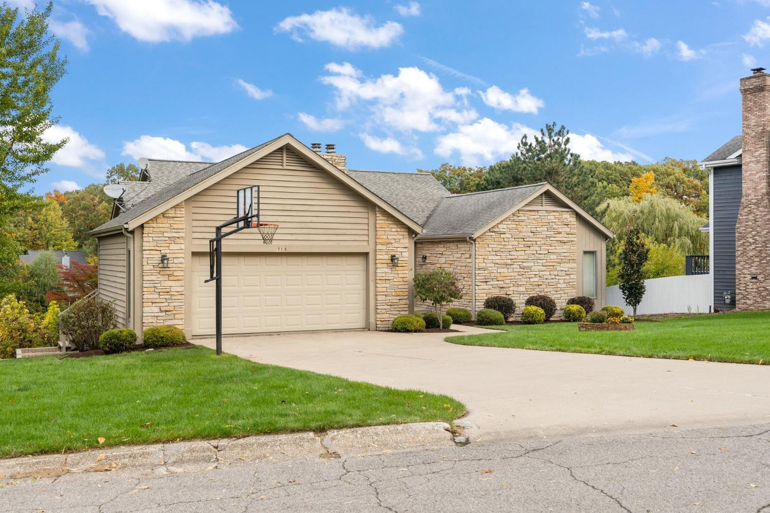 712 Brandonbury Drive