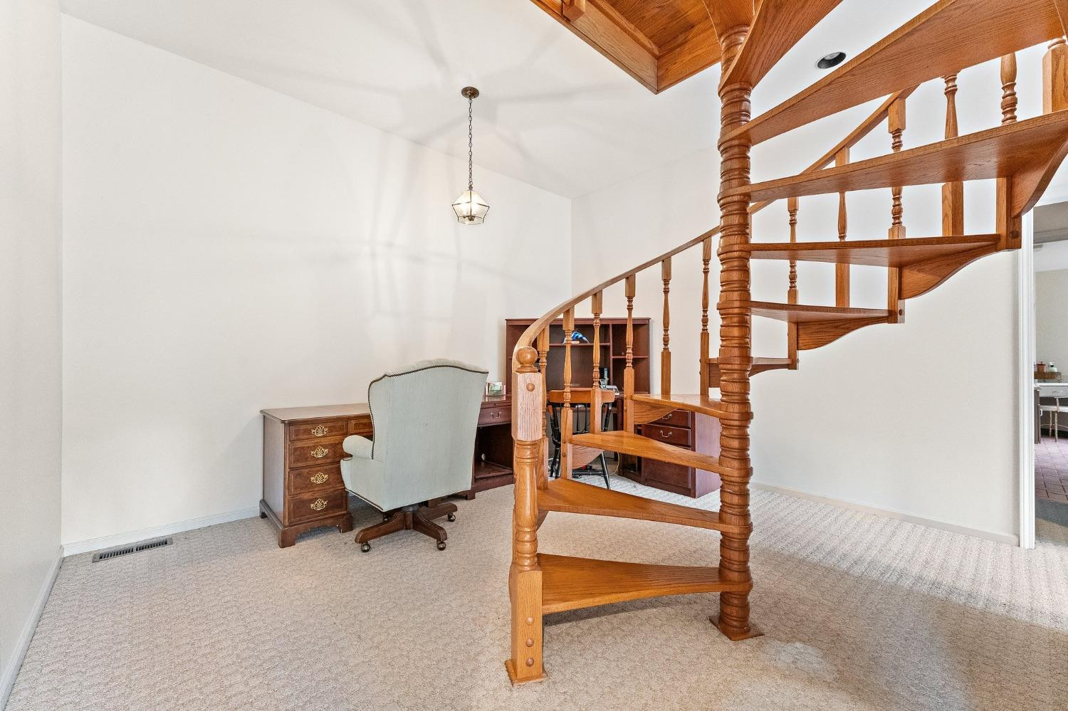 712 Brandonbury Drive