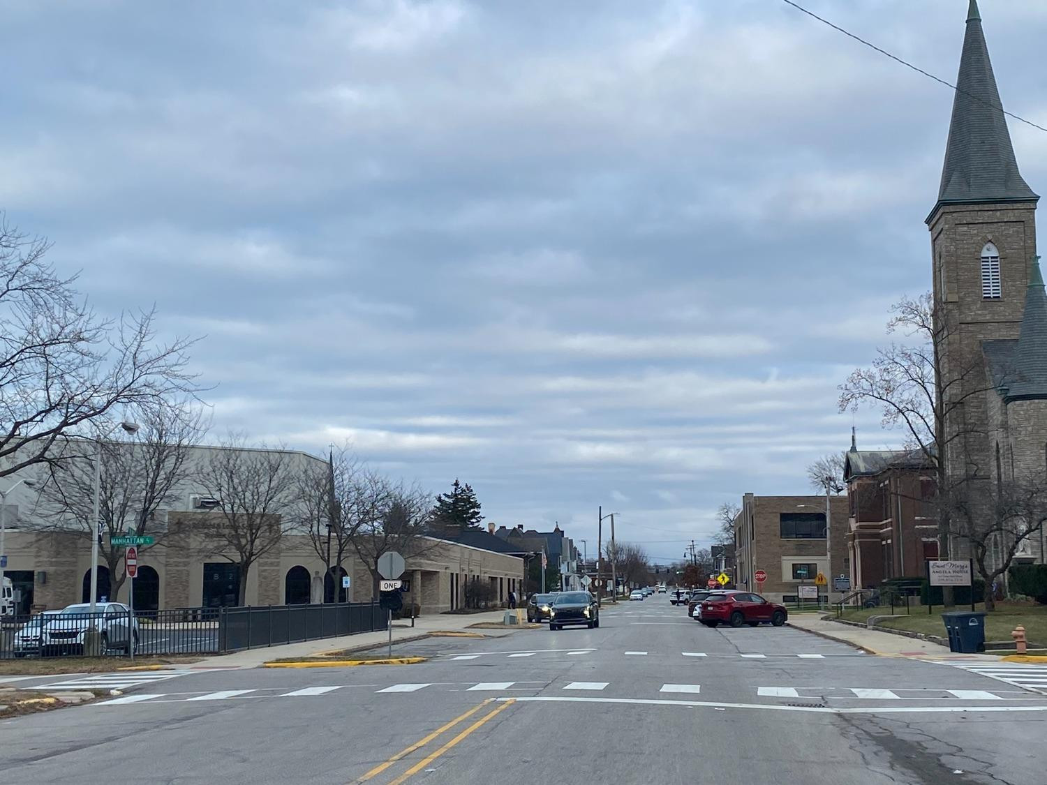 515 W 10th Street