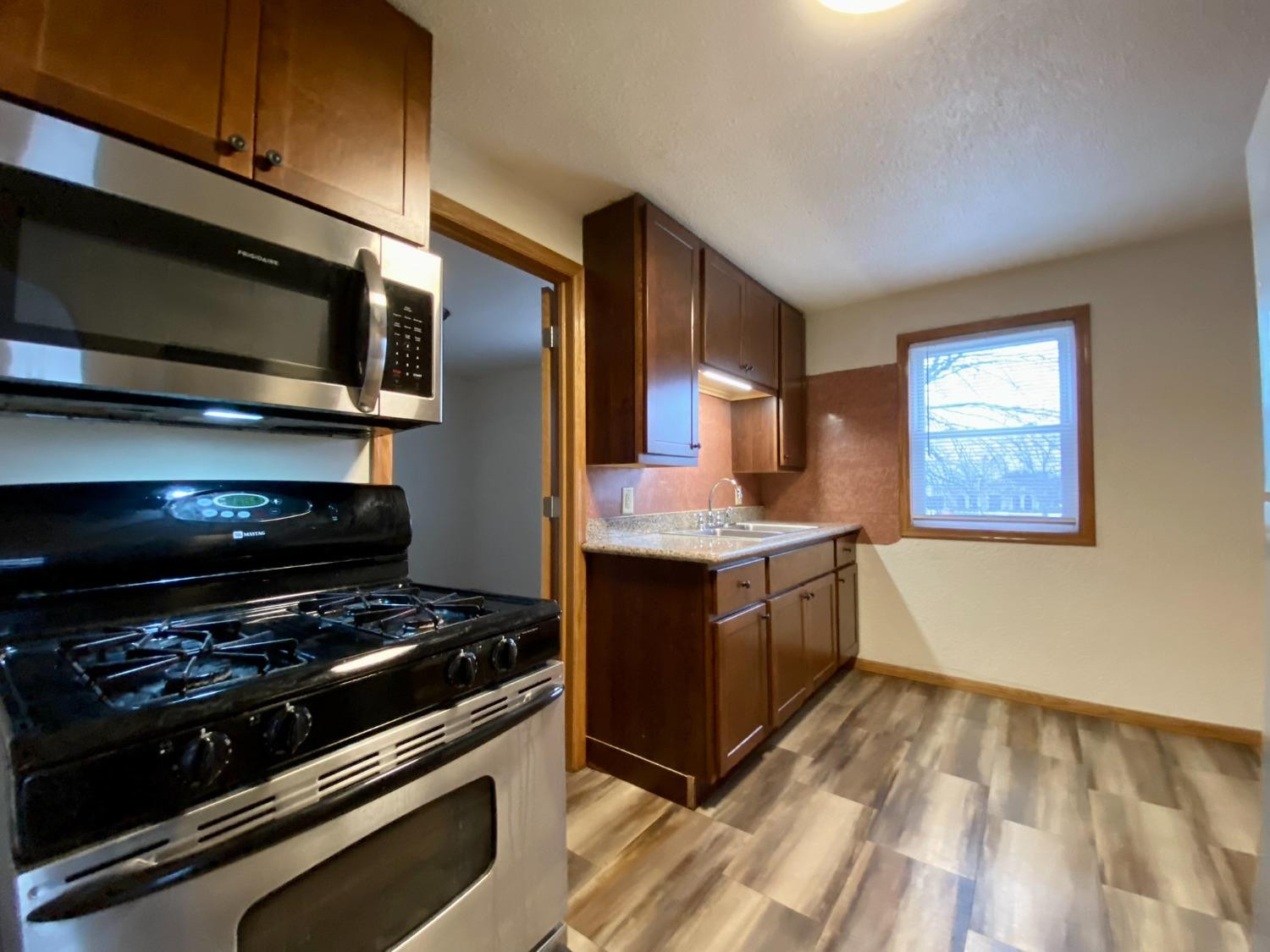 515 W 10th Street
