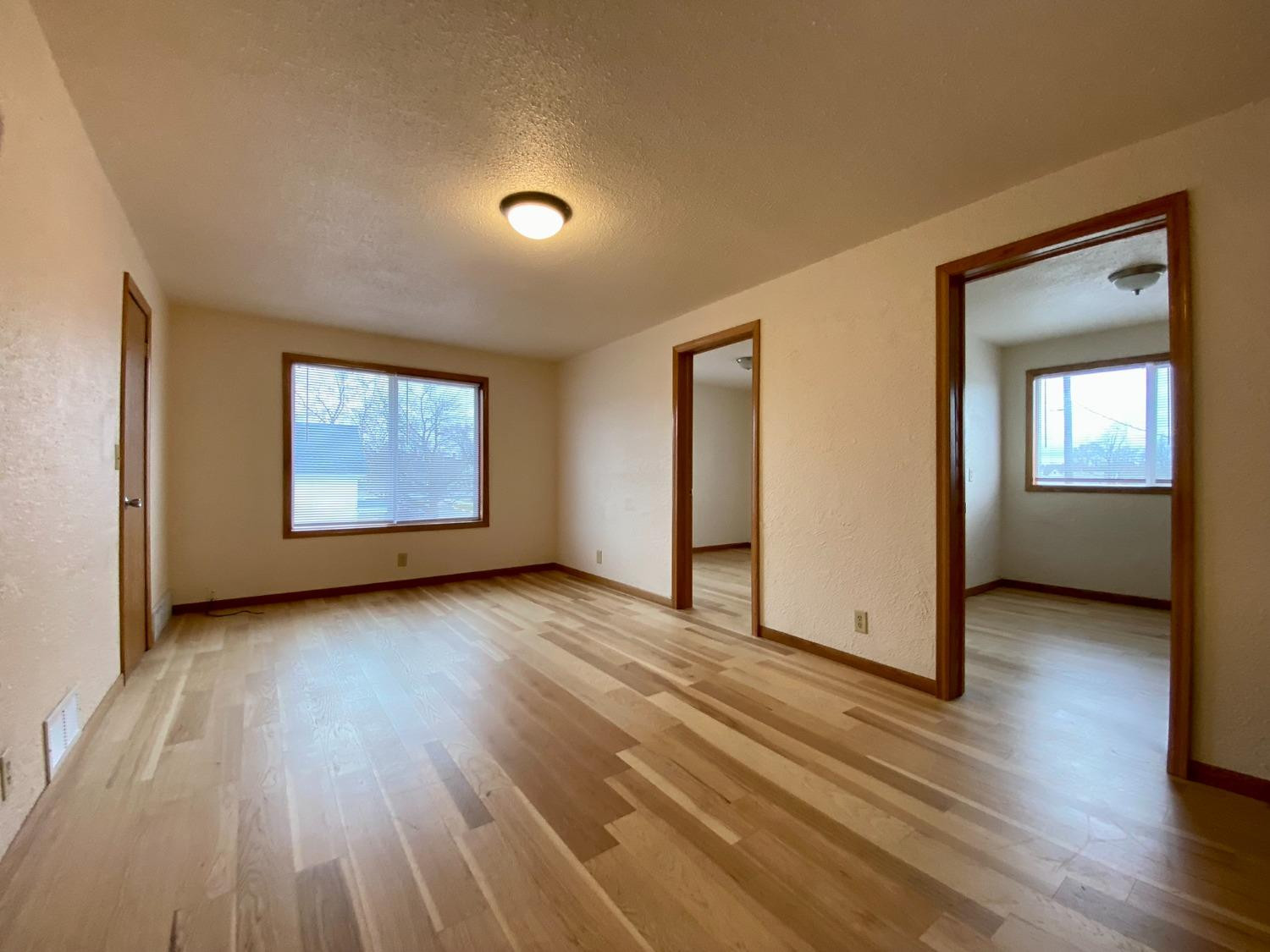 515 W 10th Street