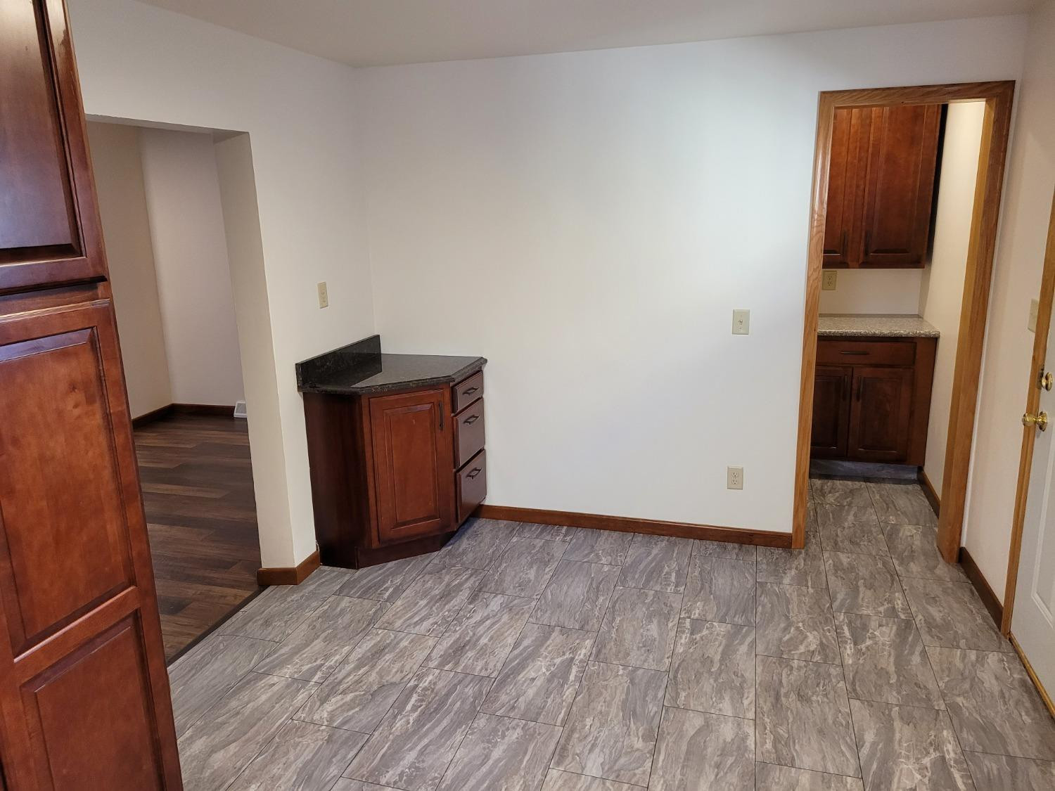 515 W 10th Street