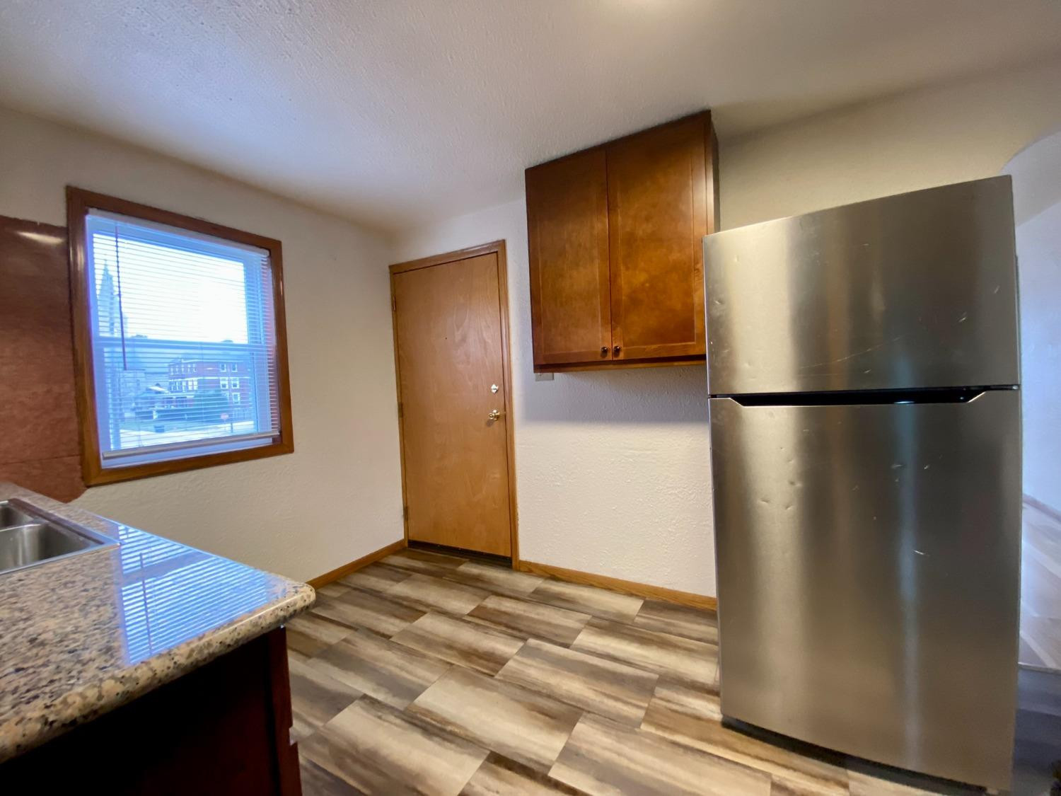515 W 10th Street