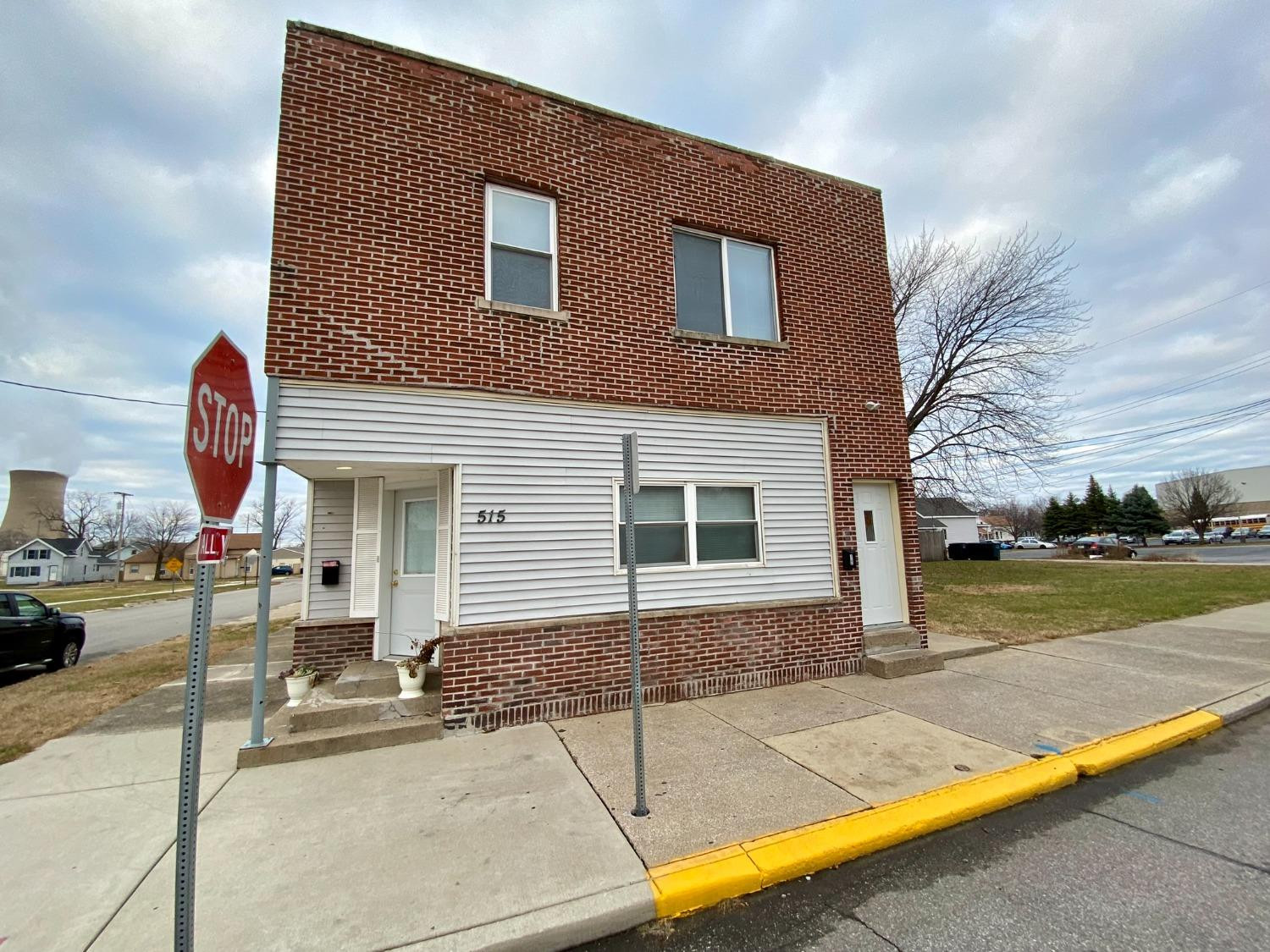 515 W 10th Street
